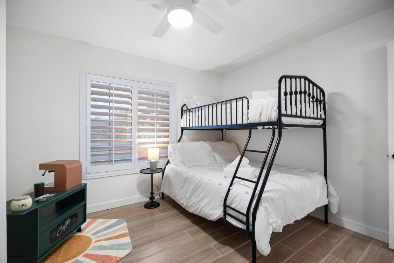 Large Pool With Diving Board, Remodeled 3Bdrm, Near State Farm Stdm And More! Peoria Zewnętrze zdjęcie